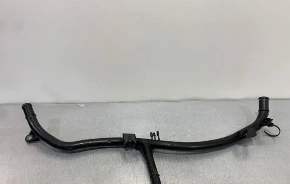 Skoda Yeti (5L) Engine coolant pipe/hose 04E121070