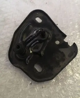Audi A6 C7 Engine bonnet/hood lock/latch loop/hook 4G0823186