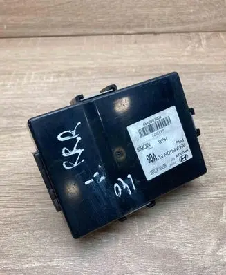 Hyundai i40 Parking PDC control unit/module 957703Z050