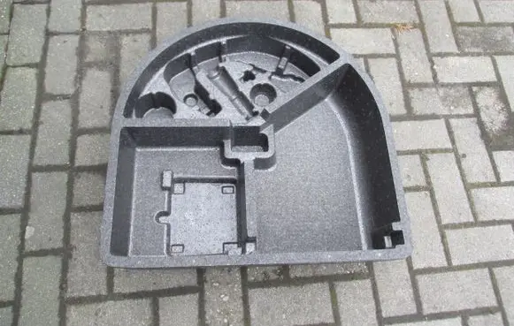 Ford B-MAX Voltmeter 