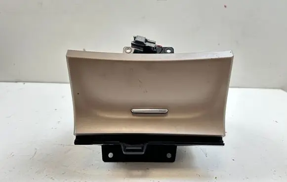 Jeep Grand Cherokee Glove box central console X90020202MR