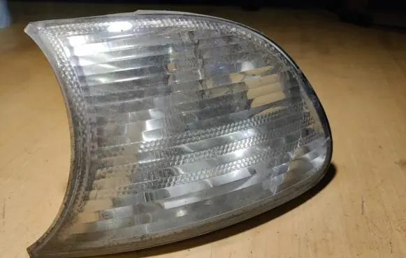 Front indicator light