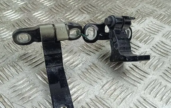 Polestar 2 Front door hinge set 