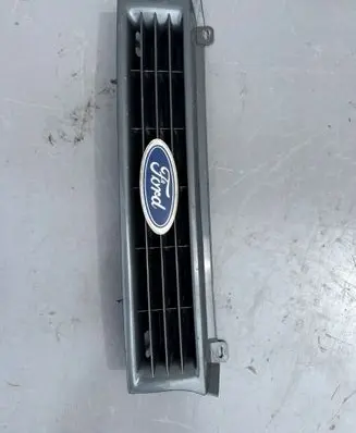 Ford Sierra Front bumper upper radiator grill 90BG8A133BBW 90BG8200BBW