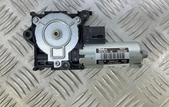 Audi A7 S7 4K8 Sunroof motor/actuator 4M0959591