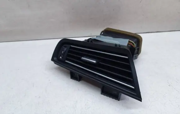 BMW 5 F10 F11 Dashboard side air vent grill/cover trim 9166887 64229166887