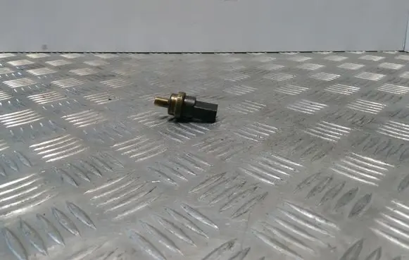 Coolant temperature sensor