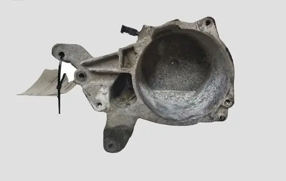 Volvo V40 Fuel filter housing AV6Q9180CA