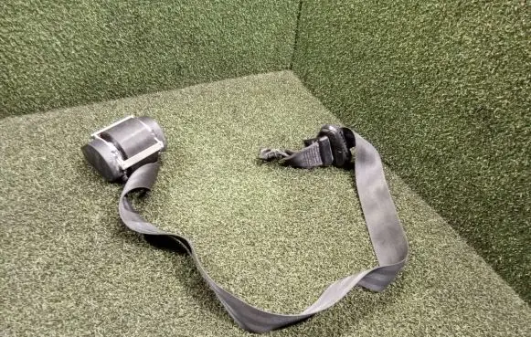 Opel Movano B Front seatbelt 868840019R