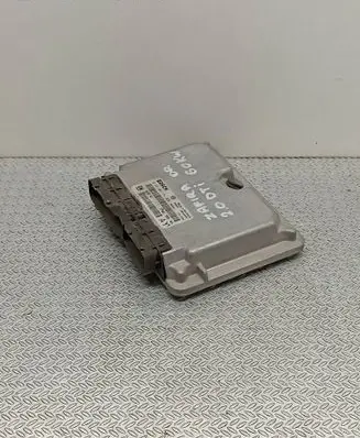 Opel Zafira A Engine control unit/module 90582540 28SA3905 0281001751