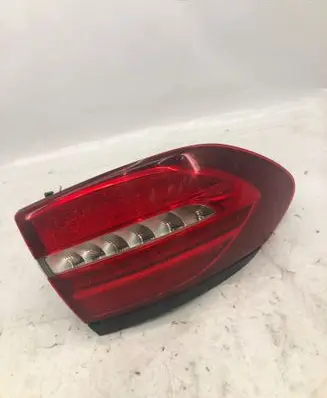 Mercedes-Benz E W213 Tailgate rear/tail lights 633000