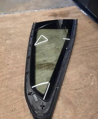 BMW M4 G82 G83 Rear side window