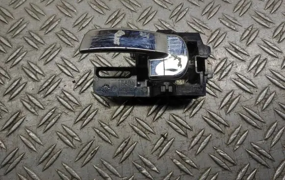 Nissan Qashqai+2 Rear door interior handle 80671