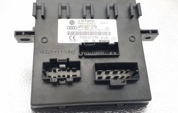 Audi A4 S4 B8 8K Comfort/convenience module 4F0907279 4F0910279N