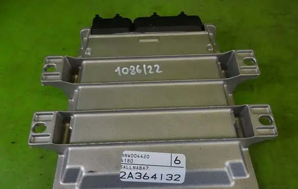 Land Rover Freelander Engine control unit/module ECU NNN100710