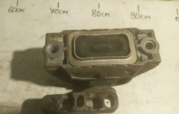 Skoda Octavia Mk2 (1Z) Engine mount bracket 1K0199262AS