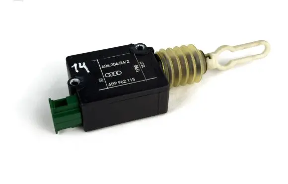 Audi A6 S6 C5 4B Central locking motor 4b9962115