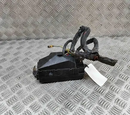 Subaru Forester SF Fuse module 82231FC002
