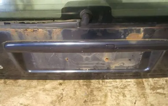 Volvo S70 V70 V70 XC Trunk door license plate light bar 