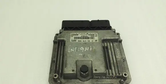 Opel Insignia A Engine control unit/module 55576906 0281017105