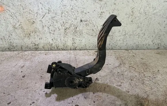 Dacia Duster II Accelerator throttle pedal 6PV01290203 05112019 180108467R