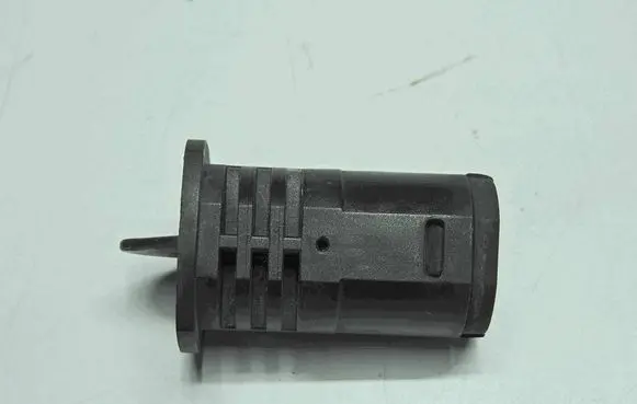 Radiator mount bracket