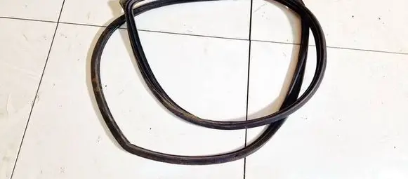 Mitsubishi Grandis Rubber seal rear door 