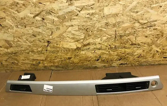 BMW 3 E90 E91 Dashboard glove box trim 7132846