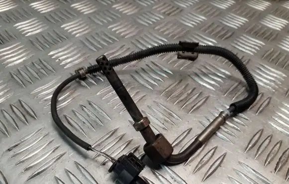 Mercedes-Benz E W212 Exhaust gas temperature sensor A0081532728