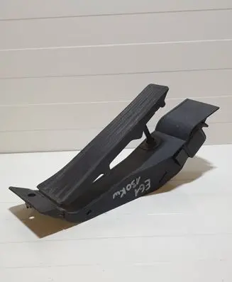 BMW 5 E60 E61 Accelerator throttle pedal 6766930 25916010 2806041