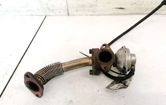 Audi 100 S4 C4 EGR valve 72167501 93T245
