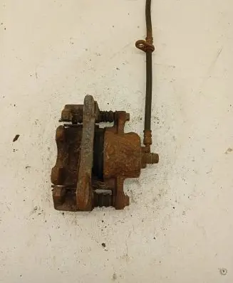 Suzuki Alto Front brake caliper