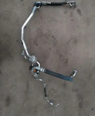 Citroen C5 Aircross Air conditioning (A/C) pipe/hose 9806581680