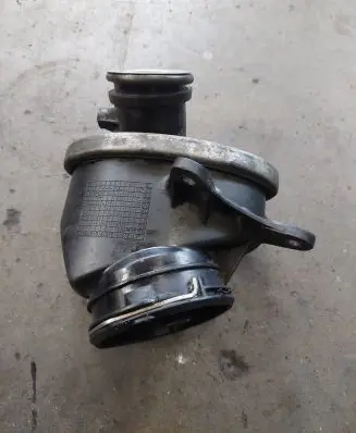 Mercedes-Benz C W204 Intake resonator A6460981007