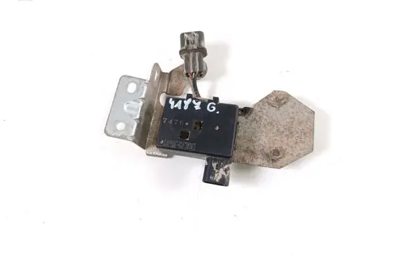 Mitsubishi Outlander Aerial GPS antenna 8637A121