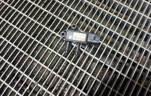 Subaru XV Exhaust gas pressure sensor 22627AA500