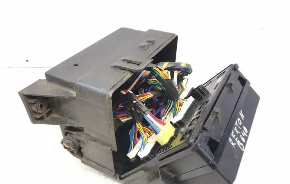 SsangYong Rexton Fuse module B640