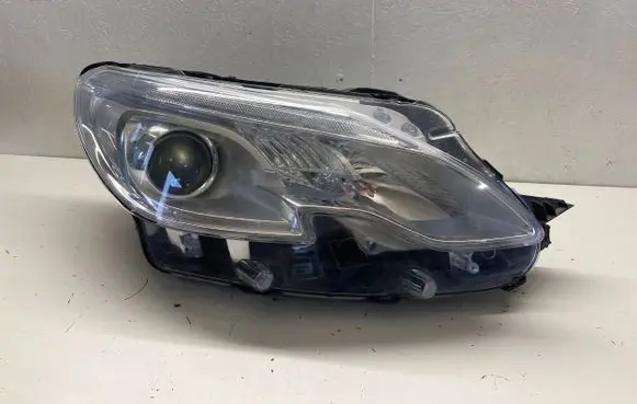 Peugeot 2008 I Headlight/headlamp 9815403080 90106471 17502A011A