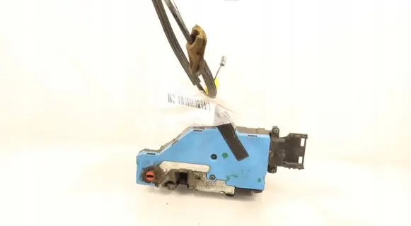Peugeot 207 Rear door lock 24090158