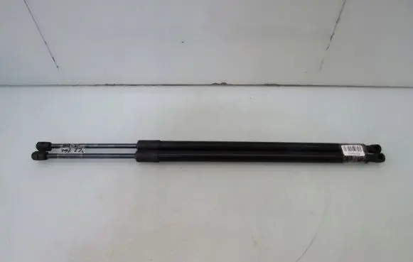 Honda HR-V Tailgate strut 748203M0E01M1