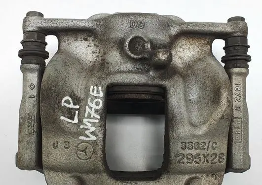 Mercedes-Benz A W176 Front brake caliper