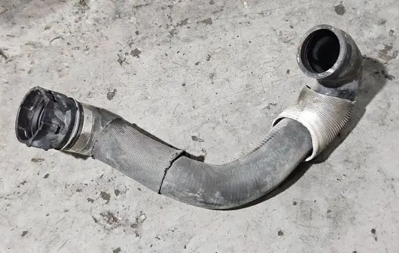 BMW 7 F01 F02 F03 F04 Engine coolant pipe/hose 7581576