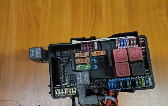 Mercedes-Benz C W205 Fuse box set