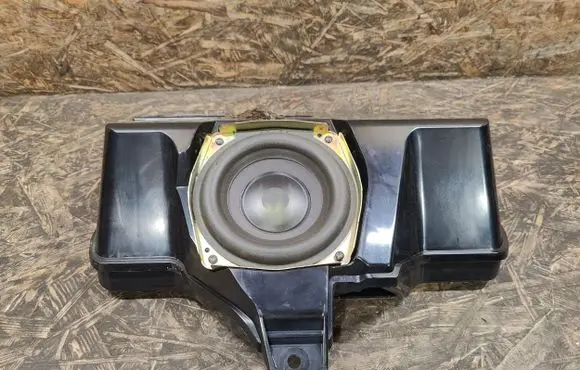 Maserati Quattroporte Subwoofer speaker 447082 67071100