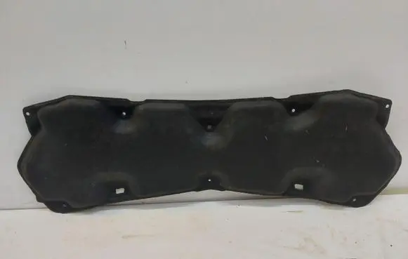 Engine bonnet/hood sound/heat insulation