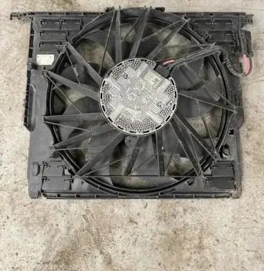 BMW 6 F06 Gran coupe Electric radiator cooling fan 7575564 8509743
