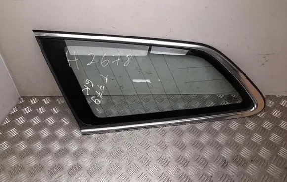 Volvo S90, V90 Rear side window 32219282