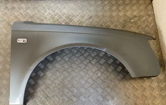 Audi A4 S4 B7 8E 8H Fender