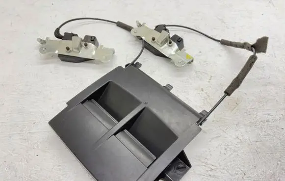 Volvo S80 Seat back rest lock catch 30727872 30727871