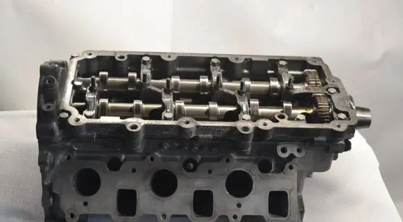 Audi A6 S6 C6 4F Engine head 1059353BE 20050809434